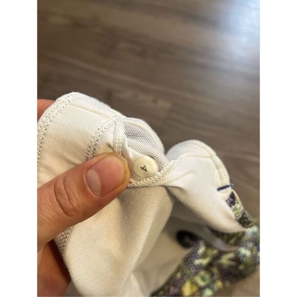 Lululemon Running in The City Tank Top - Picture 4 of 4